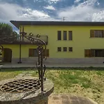 Pina Villa L'Aquila