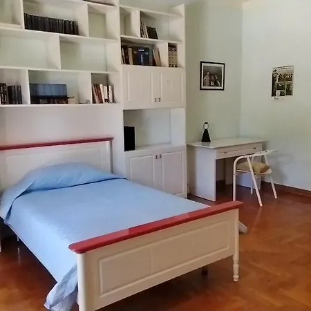 Pina Villa LʼAquila