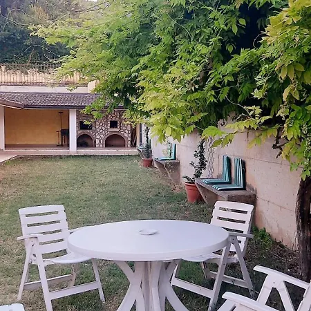 Pina Villa LʼAquila