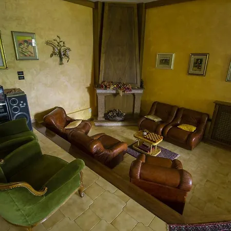 فيلة Pina LʼAquila